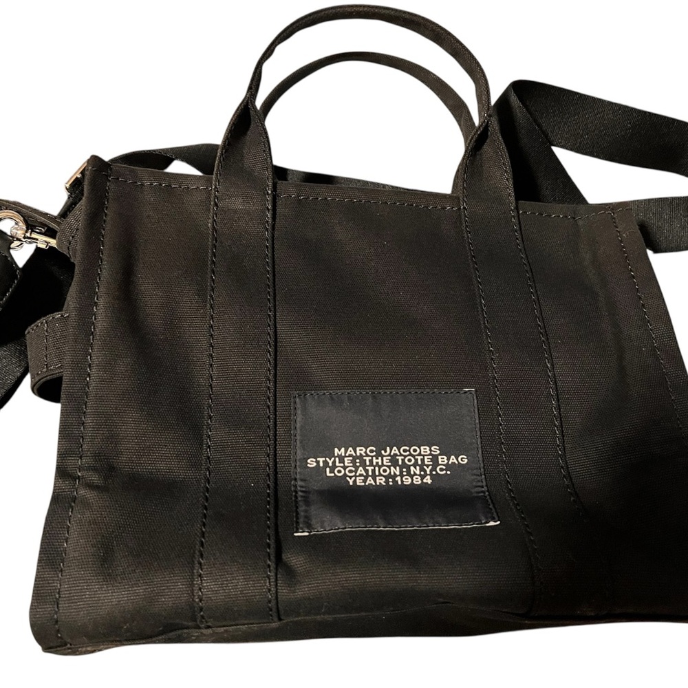 Marc Jacobs Black Messenger Bag - Picture 3 of 7